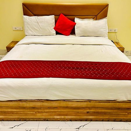 Hotel Royal Paradise By Kdson Yeni Delhi Dış mekan fotoğraf